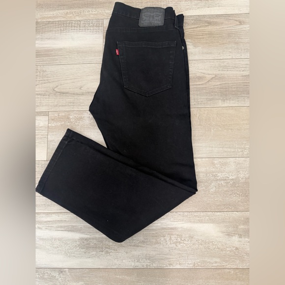 Levi's Men’s Black 502 Straight Jeans with Red Tab - Picture 3 of 5